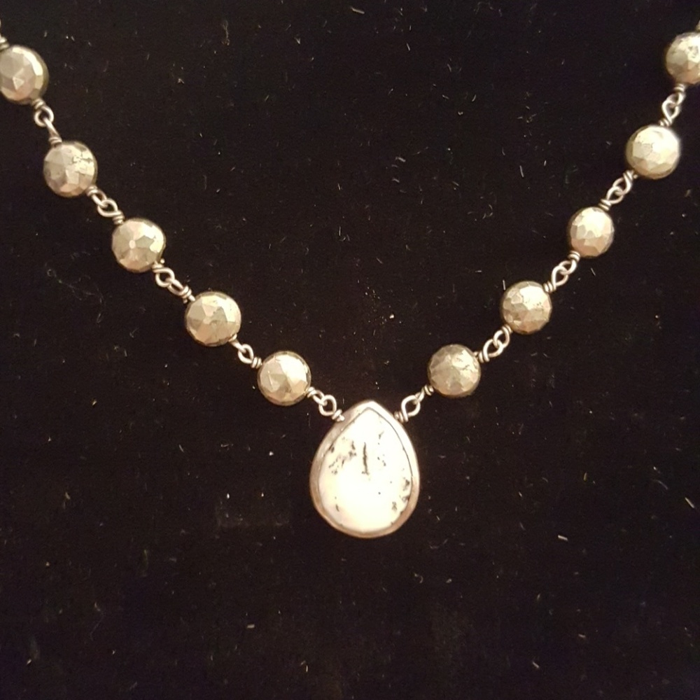 Ela Rae Necklace - Picture 5 of 7